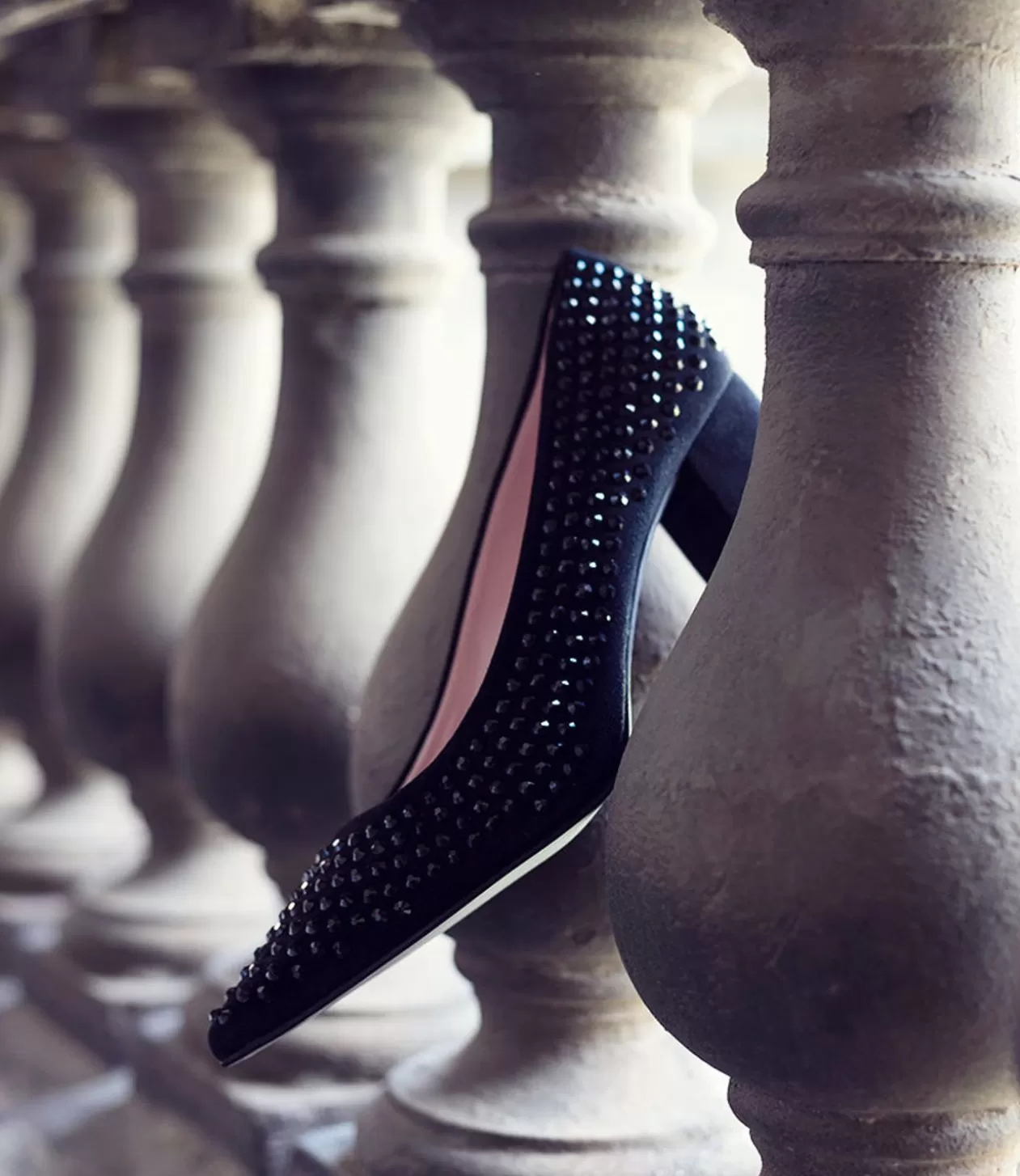 Edward Meller Mid Heel<Andara75 Pump With Crystals In Black Suede