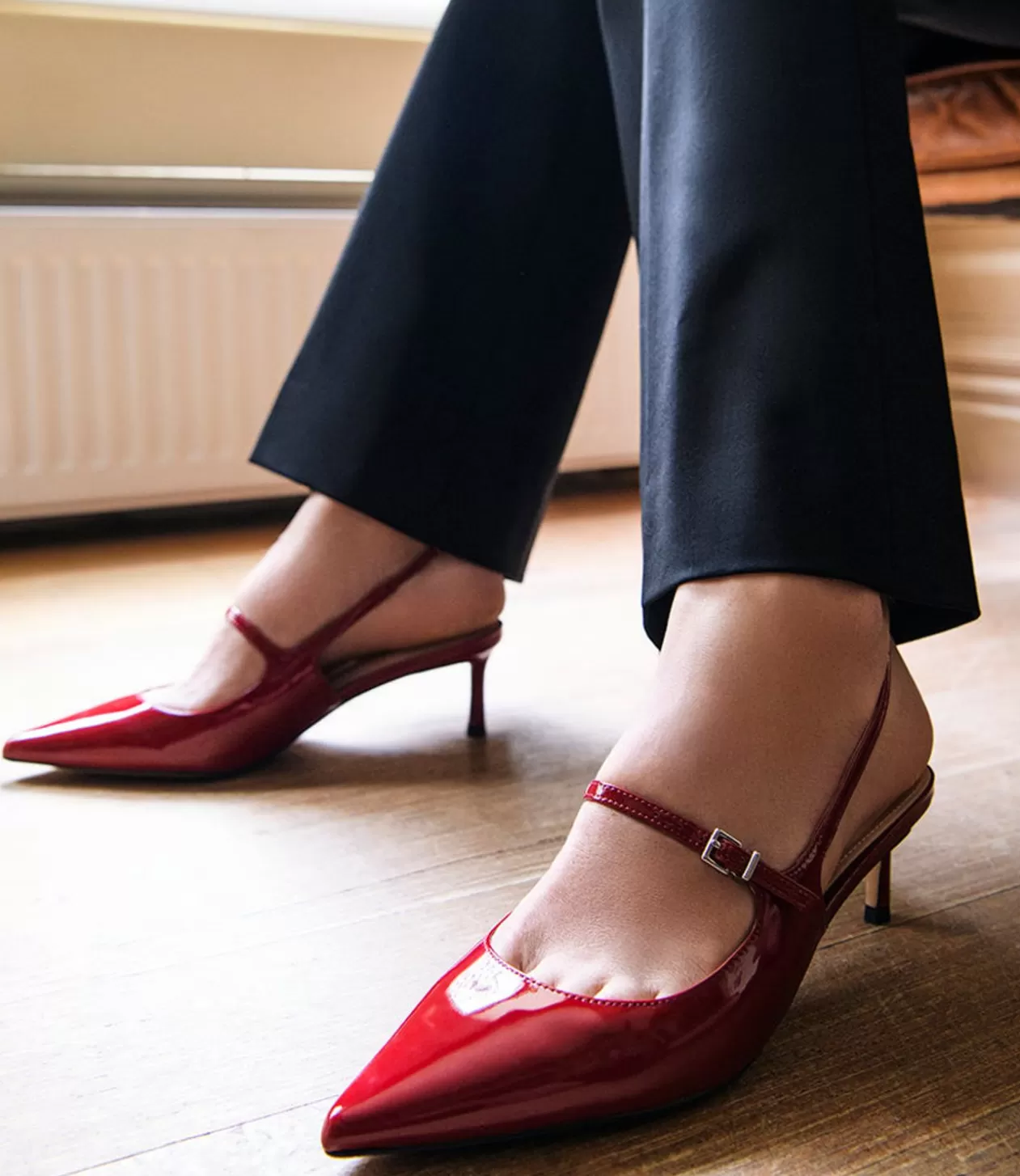 Edward Meller Mid Heel<Dove55 Slingback With Strap In Ruby Patent