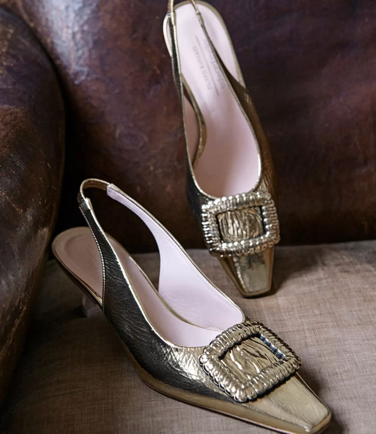 Edward Meller Mid Heel<Dulce60 Slingback Pump With Buckle In Gold Crinkle