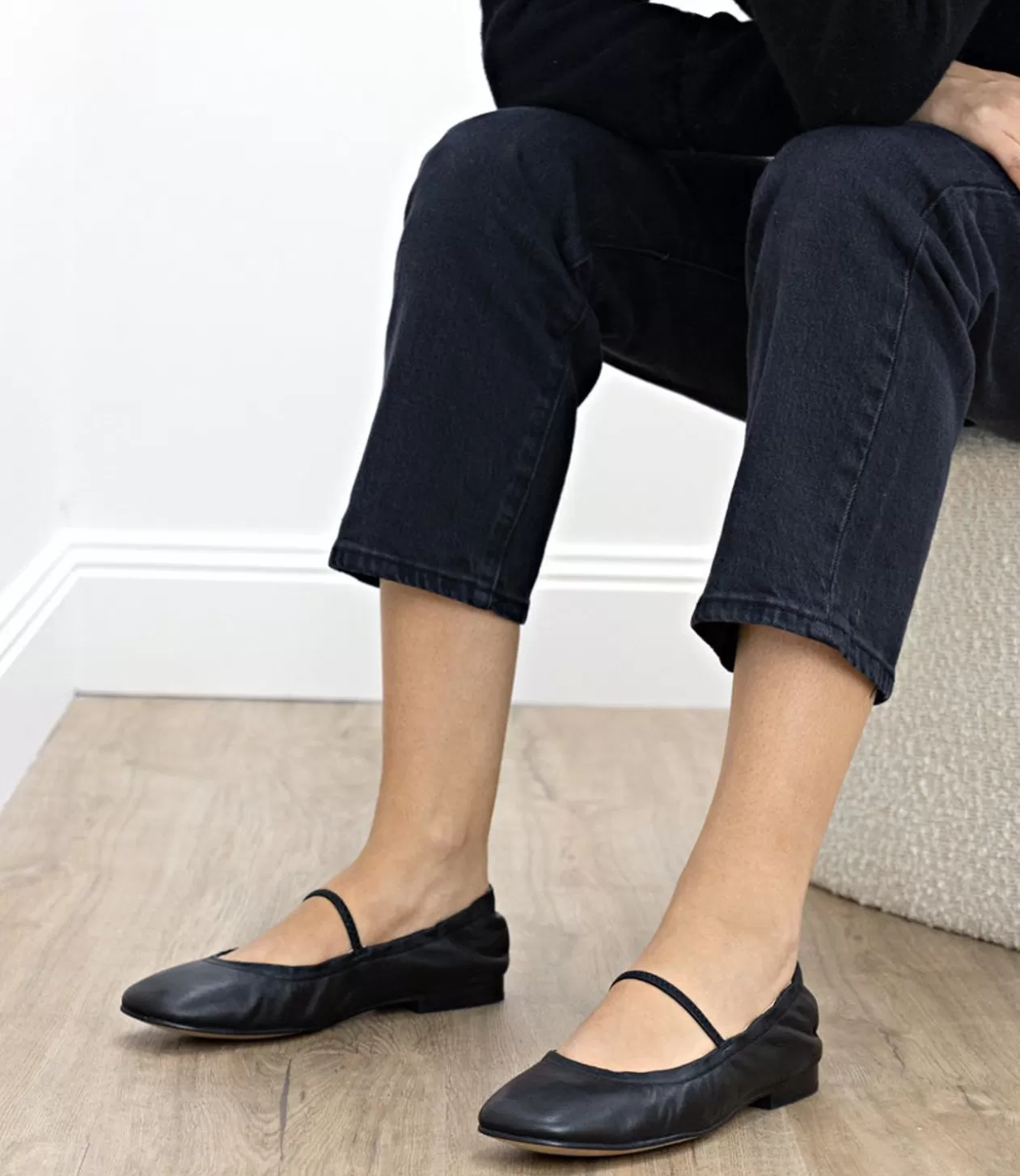 Edward Meller Ballet Flats<Firla Ballet With Strap In Black