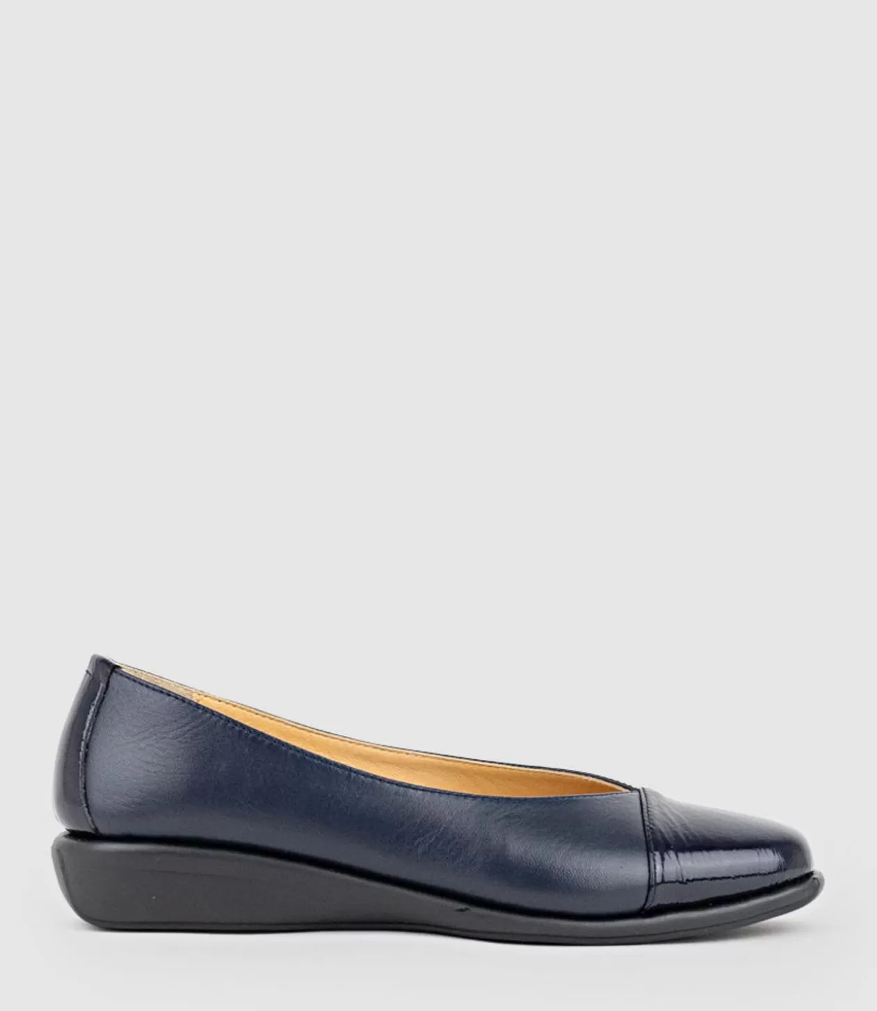 Edward Meller Low Heel<Frankly Cap Toe Comfort Ballet In Navy