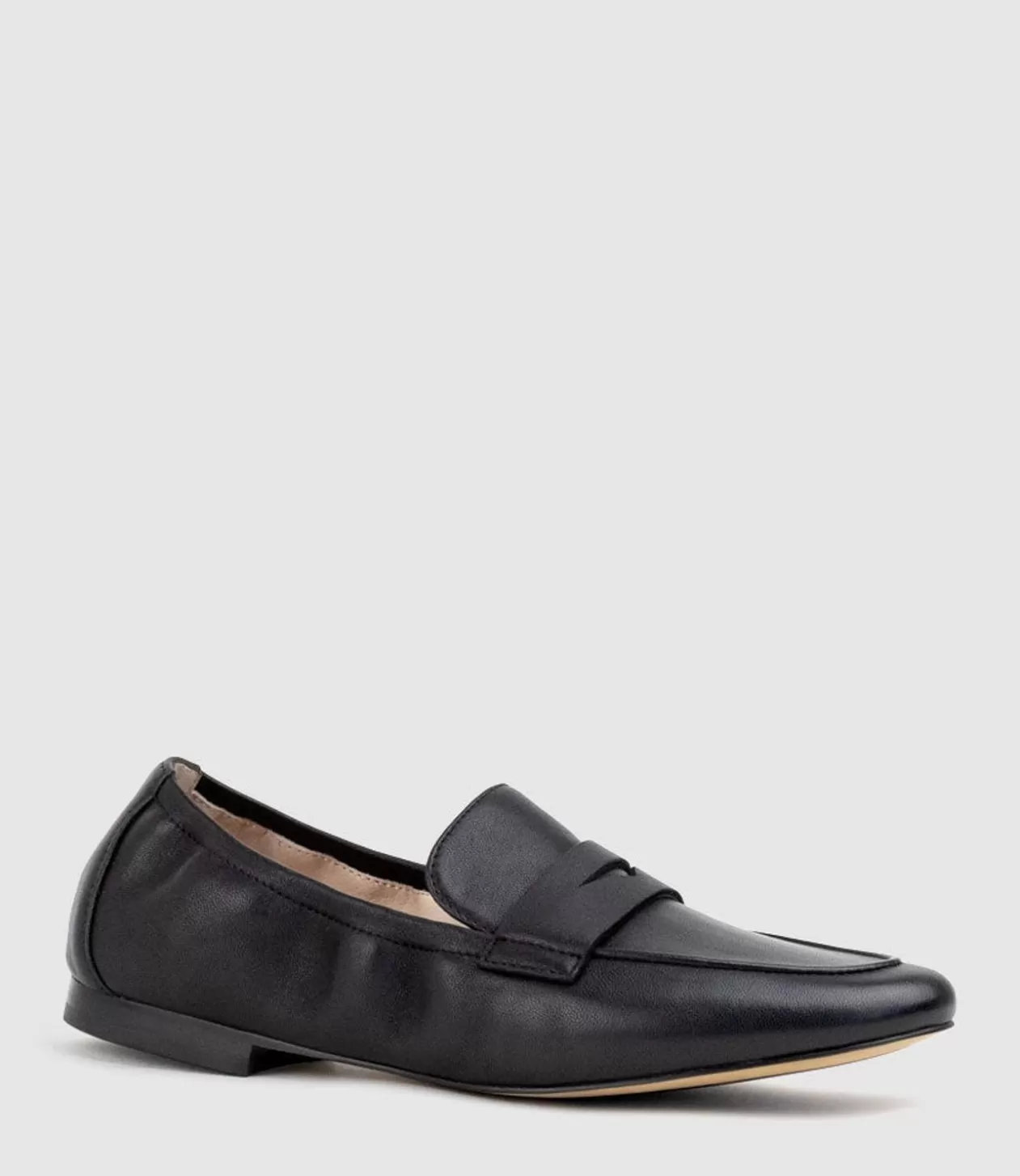 Edward Meller Loafers & Moccasins<Gulliver Almond Toe Moccasin In Black