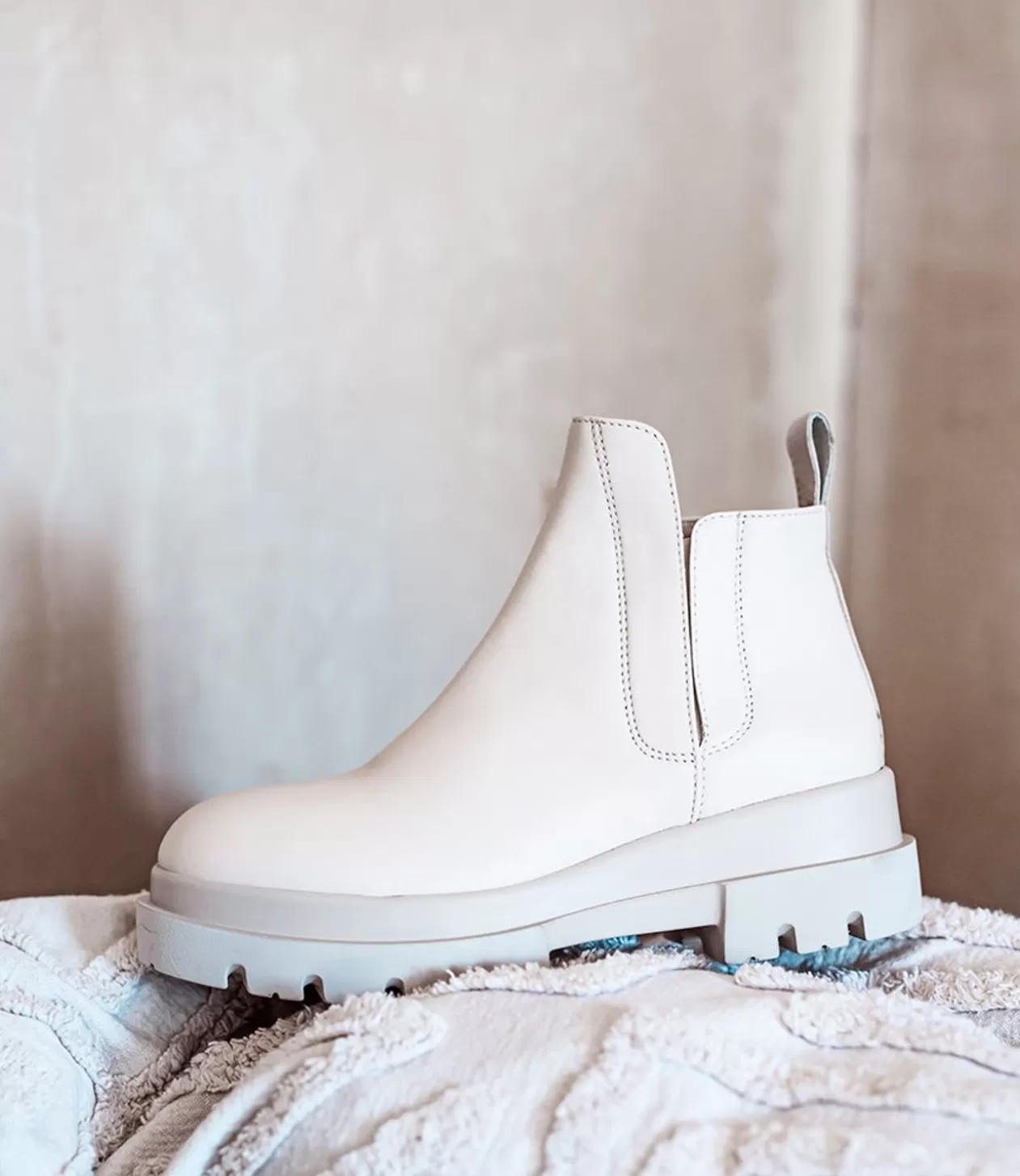 Edward Meller Ankle Boots<Kash Hidden Gusset Ankle Boot In Offwhite