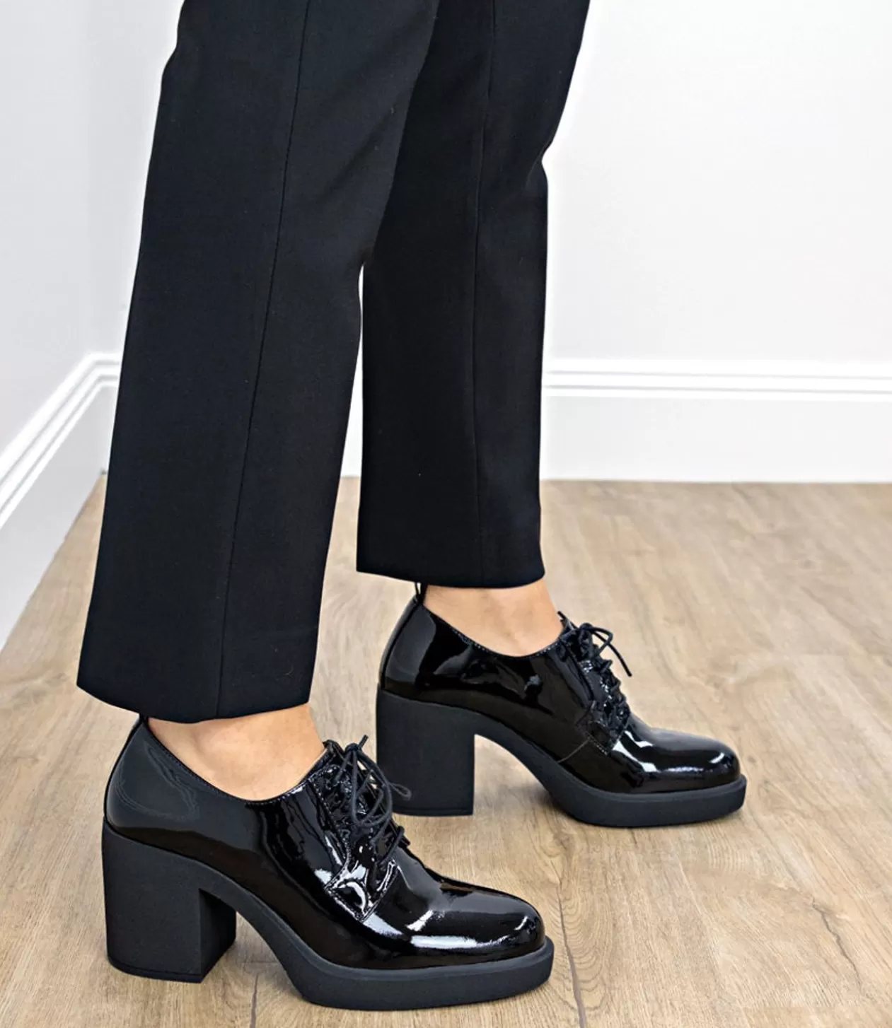 Edward Meller Loafers & Moccasins<Peyton85 Lace Up On Unit In Black Patent