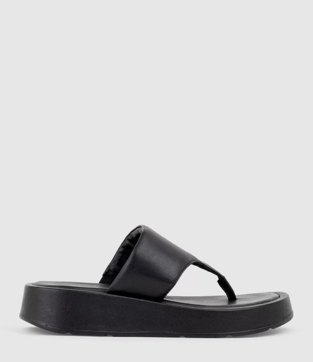 Edward Meller Low Sandals<Tarina Thong On Unit In Black