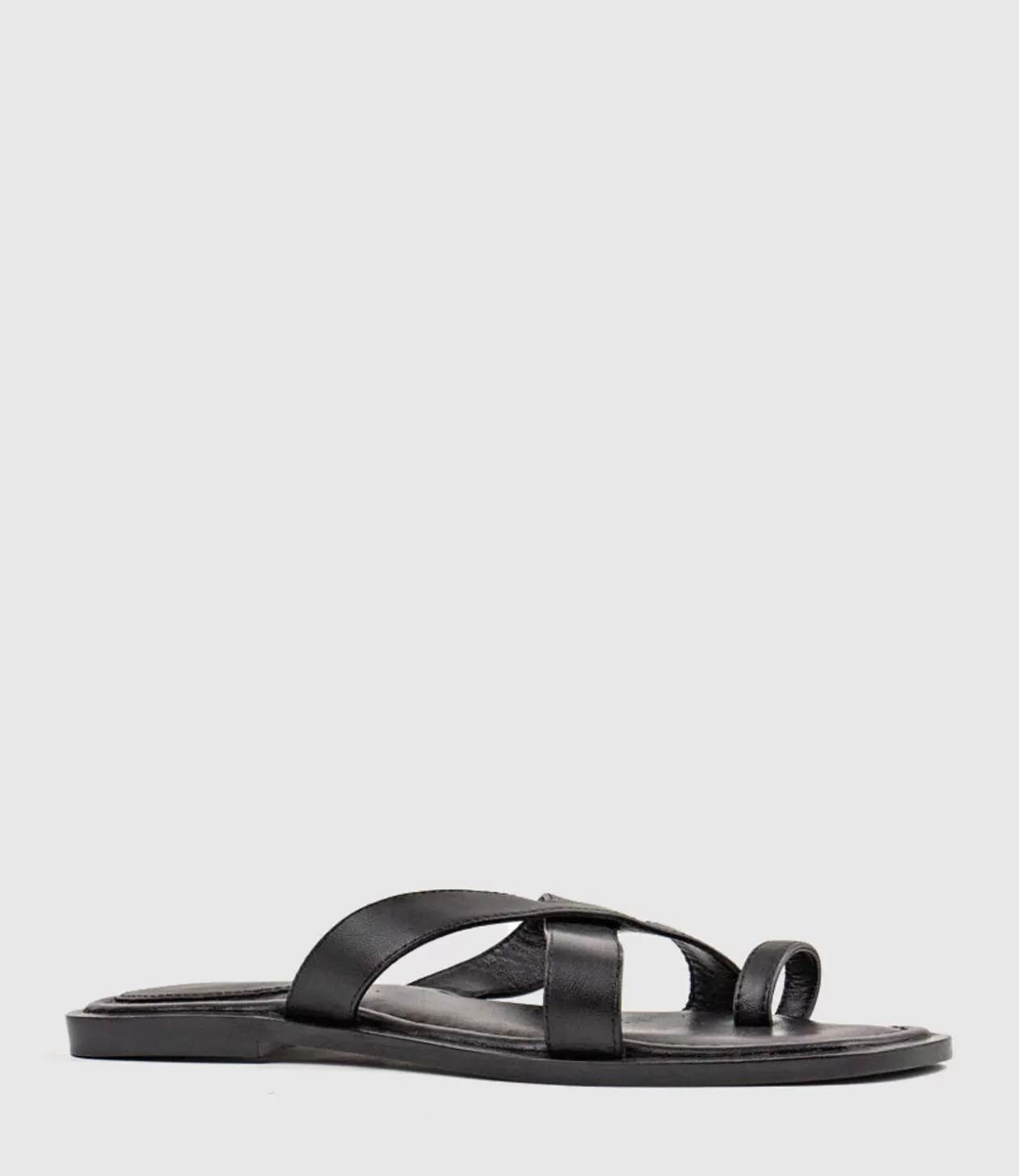 Edward Meller Low Sandals<Tiana Crossover Toe Thong In Black