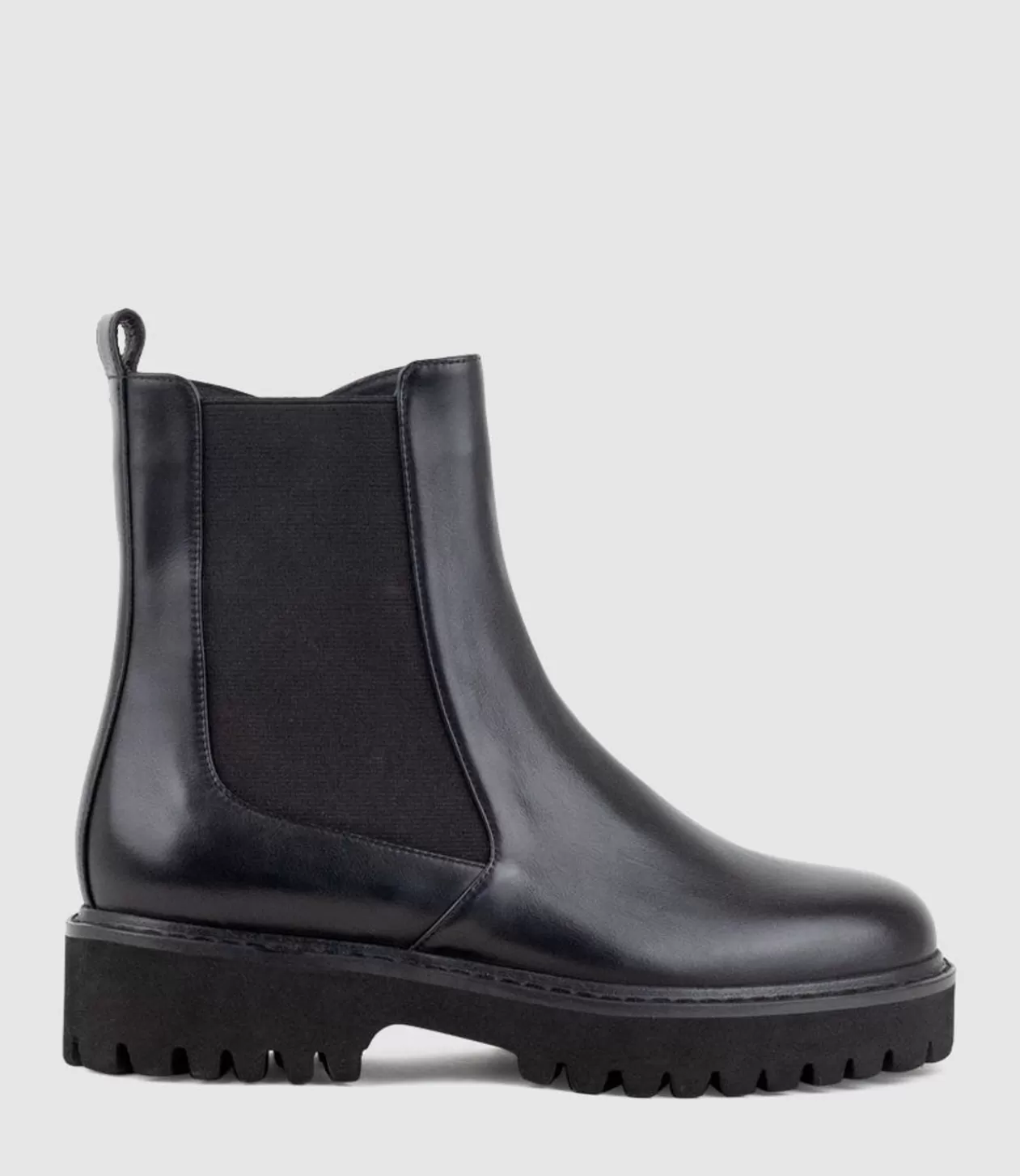 Edward Meller Ankle Boots<Wallace Chukka Boot On Lug Sole In Black Calf