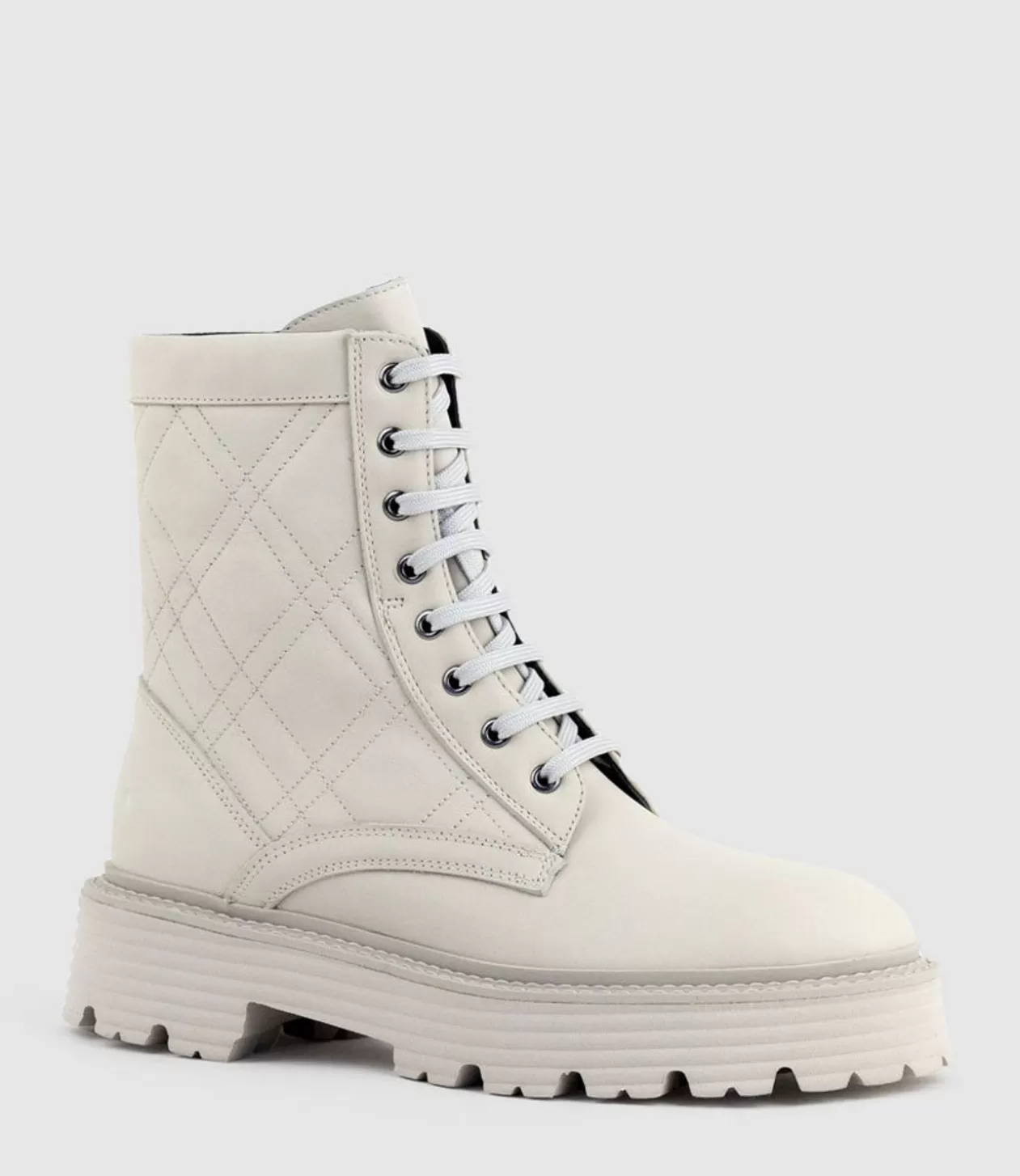 Edward Meller La Canadienne<Yasmin Quilted Lace Up Boot In Bone