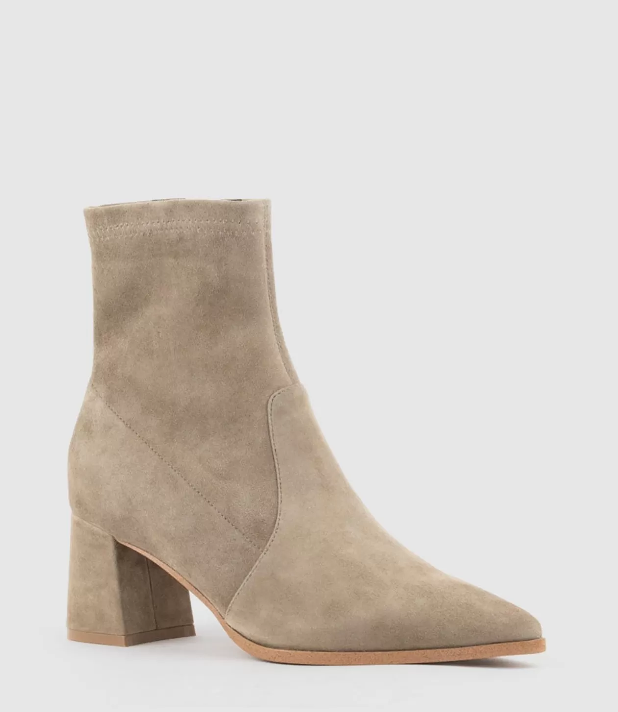 Edward Meller Ankle Boots<Zyla65 Block Heel Ankle Boot In Latte Suede